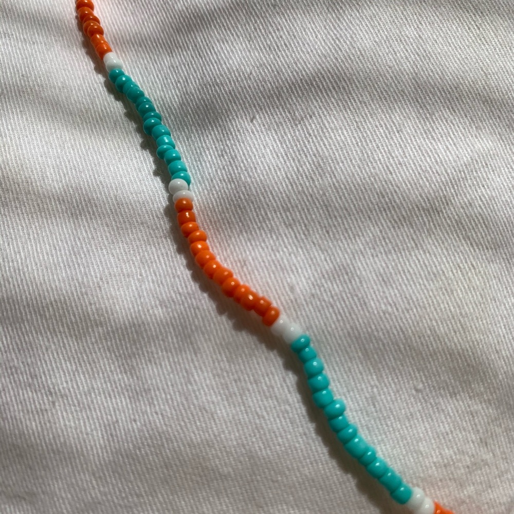 Tie dye T-shirt with matching choker and bracelet - Picture 5 of 6